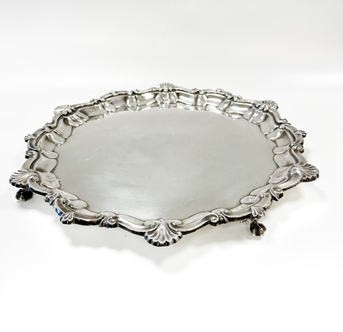 Lot 627 - An Edward VII silver salver