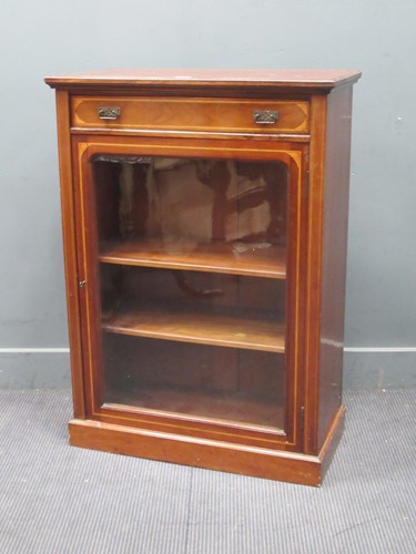 Lot 914 - An Edwardian inlaid mahogany cabinet with a...