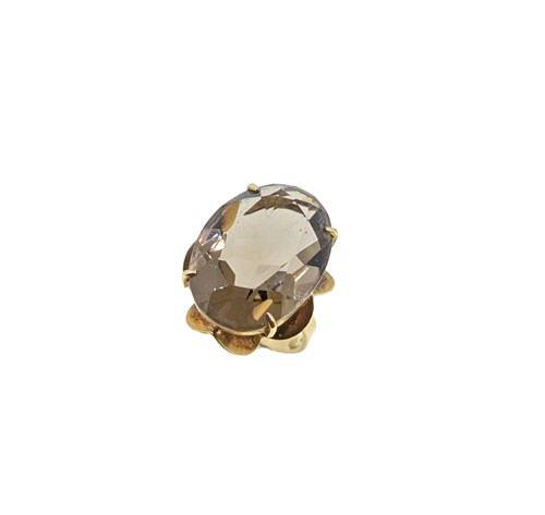 Lot 18 - A late 20th century 9ct gold smoky quartz dress ring