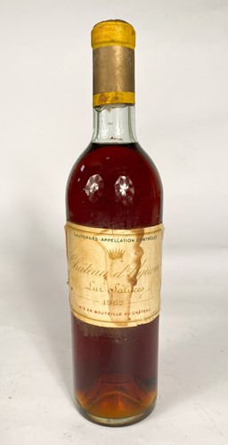 Lot 53 - Chateau d'Yquem, Sauternes Premier Cru Superieur Classe 1962