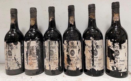 Lot 901 - Warre's Vintage Port 1985