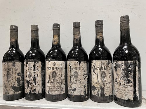 Lot 899 - Warre's Vintage Port 1985