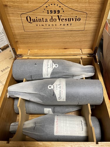 Lot 980 - Quinta do Vesuvio Vintage Port 1999