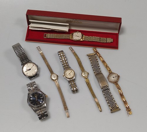 Lot 291 - Two 9ct gold wristwatches with gold bracelets,...