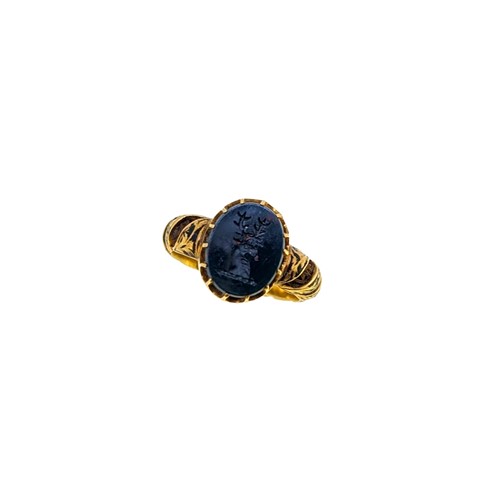 Lot 120 - An intaglio memorial ring