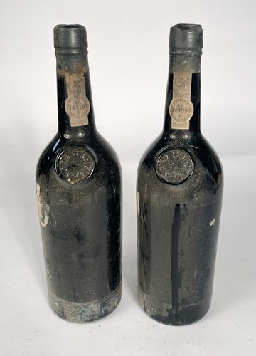 Lot 1017 - Grahams Vintage Port 1970