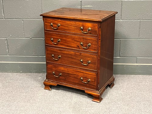 Lot 734 - A George III and later small chest of drawers,...
