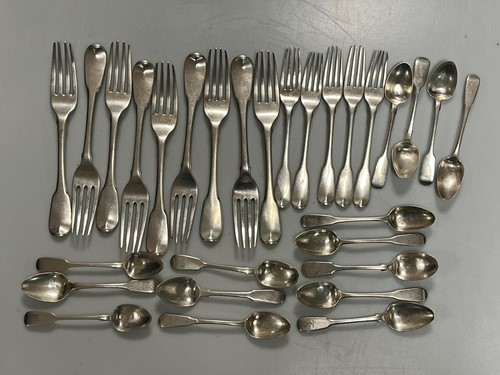 Lot 317 - A harlequin collection of Fiddle pattern...