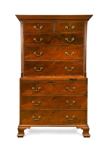 Lot 524 - A George III mahogany chest on chest