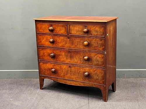 Lot 816 - A 19th century mahogany chest of drawers 104 x...