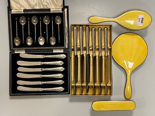 Lot 311 - A collection of silverware including 2 cases...