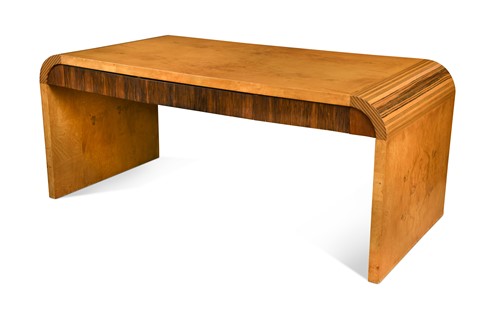 Lot 295 - Henredon, an American 'Scene Two' ash desk