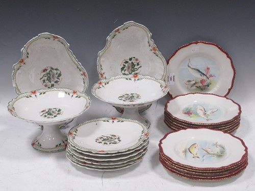 Lot 188 - Twelve Royal Worcester fish plates with...