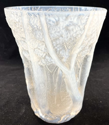 Lot 4 - Josef Inwald for Barolac Glass, an opalescent glass vase, circa 1930