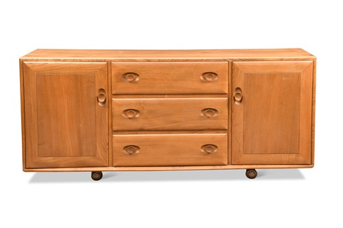 Lot 290 - An Ercol elm 'Windsor' sideboard