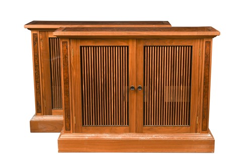 Lot 297 - In the manner of David Linley, a pair of walnut and burr walnut cabinets