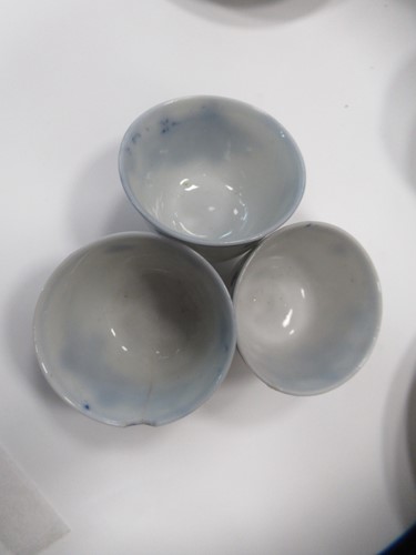 Lot 16 - Assorted Chinese and Japanese ceramics 18-20th century.