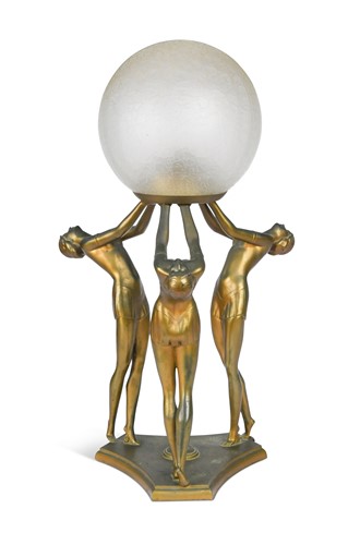 Lot 122 - An Art Deco figural lamp