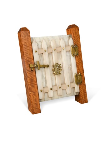Lot 729 - A satinwood and onyx gate front easel frame, 19th century
