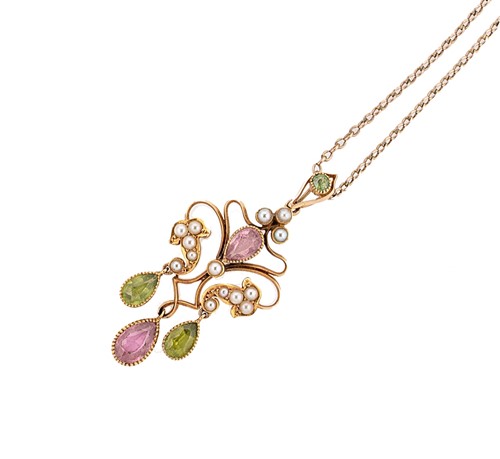 Lot 115 - A peridot, tourmaline and split pearl pendant and chain