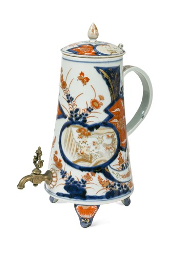 Lot 161 - A Japanese Imari conical hot water urn and cover, late 18th century