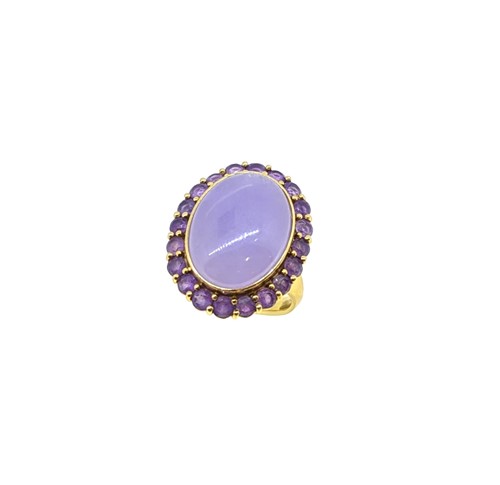 Lot 102 - A jade and amethyst cluster ring