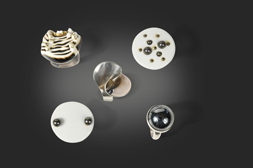 Lot 184 - Ibe Dahlquist for Georg Jensen, a Danish metalware ring