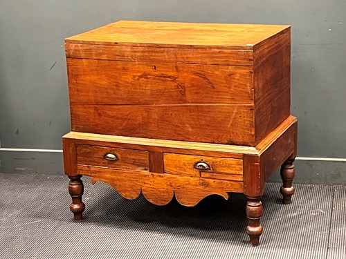Lot 651 - An early 20th century Eastern hardwood coffer...
