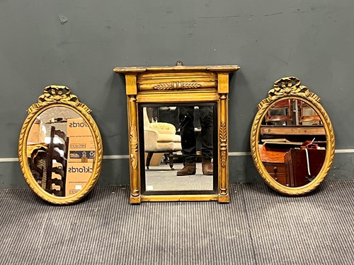 Lot 652 - A Regency small gilt wood pier mirror 58 x...