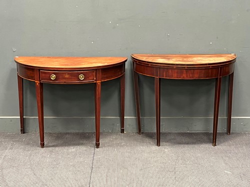Lot 692 - A Regency fold over D-shaped card table 73 x...