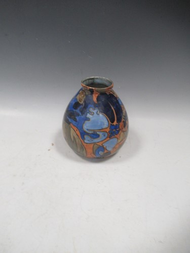 Lot 13 - A group of Bursley pottery