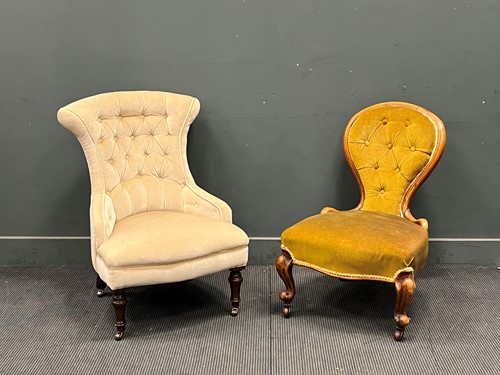 Lot 753 - An Edwardian velvet upholstered button back...