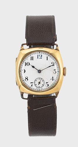 Lot 427 - Visible, Les Breuleux  - An 18ct gold wristwatch