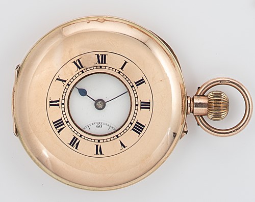 Lot 318 - Unsigned - An early 20th century 9ct gold half hunter pocket watch