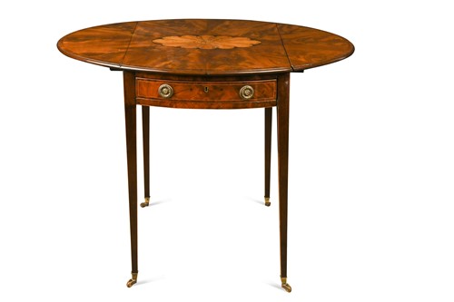 Lot 554 - A Regency mahogany oval pembroke table