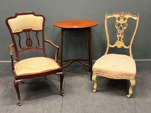 Lot 787 - An early 20th century oval mahogany table with...