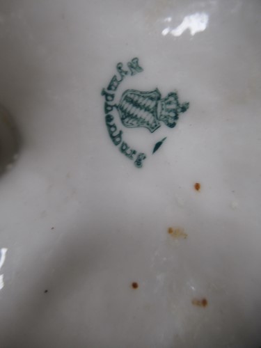 Lot 8 - A Nymphenburg dinner service, early 20th...