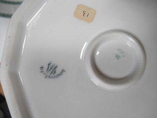 Lot 8 - A Nymphenburg dinner service, early 20th...