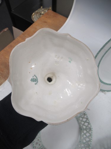 Lot 8 - A Nymphenburg dinner service, early 20th...