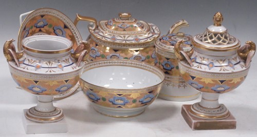 Lot 3 - A group of Ridgway 847 pattern porcelain,...