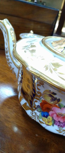 Lot 23 - A J&W Ridgway tea and coffee service, circa...