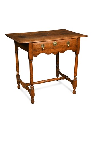 Lot 425 - An oak side table, 18th century