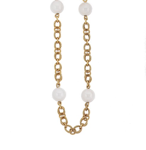 Lot 38 - A hardstone bead chain