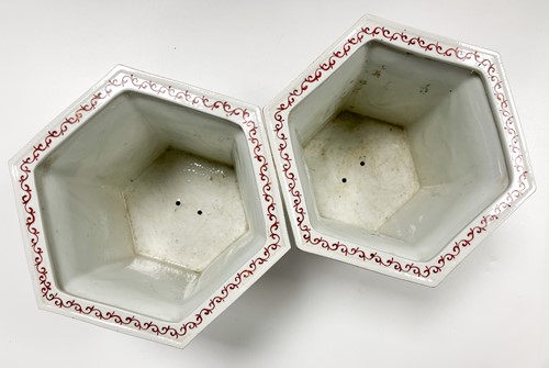 Lot 25 - A pair of Chinese Wu Shuang Pu porcelain hexagonal jardinieres