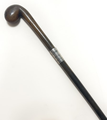 Lot 73 - A rhino horn and silver mounted riding crop