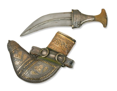 Lot 88 - An Omani silver and gilt dagger Khanjar with rhino horn handle, early 20th century