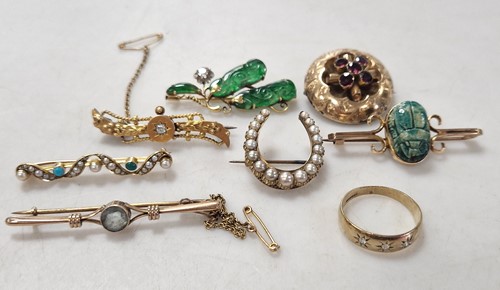 Lot 336 - A collection of 7 stone set brooches along...