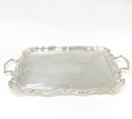 Lot 653 - A George V silver two handled tray