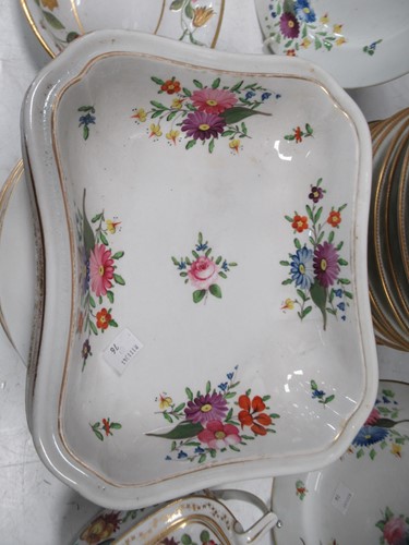 Lot 17 - A part Chamberlain Worcester dessert service...