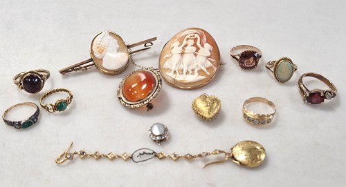 Lot 347 - A collection of jewellery, tested as 9ct gold,...